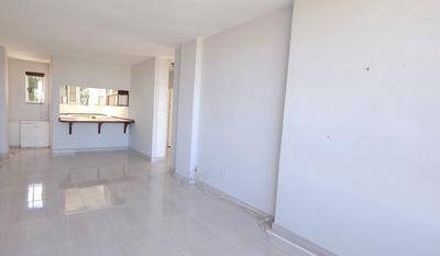 Apartment / Flat For Sale in Essenwood, Durban