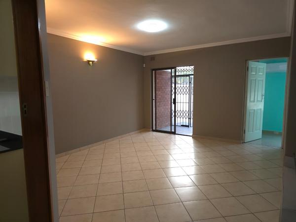 Townhouse For Rent in Waterways, Tongaat